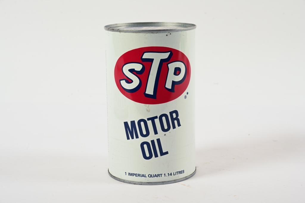 Gas & Oil, Advertising and Oil Cans II – London